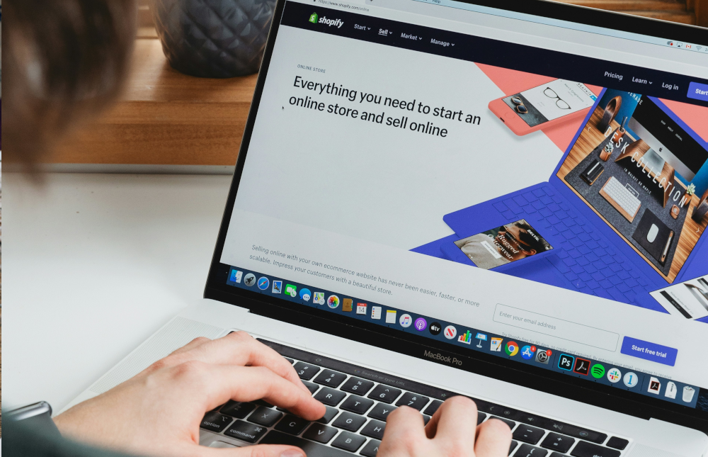 Online-Shop artifact design